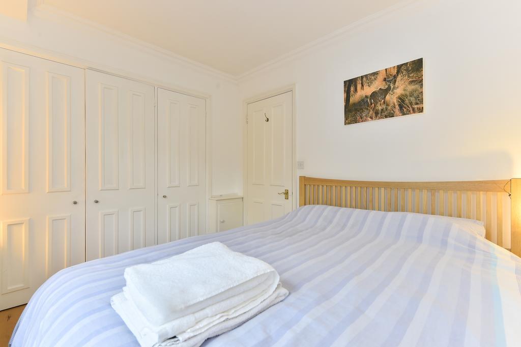 Apartament Charming Flat Near Earl'S Court Station, 4 Guests Londyn Zewnętrze zdjęcie
