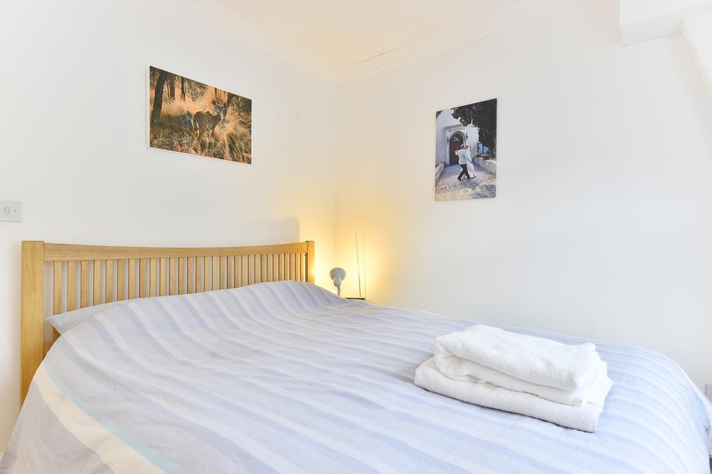 Apartament Charming Flat Near Earl'S Court Station, 4 Guests Londyn Zewnętrze zdjęcie