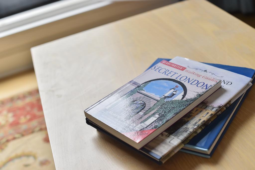 Apartament Charming Flat Near Earl'S Court Station, 4 Guests Londyn Zewnętrze zdjęcie